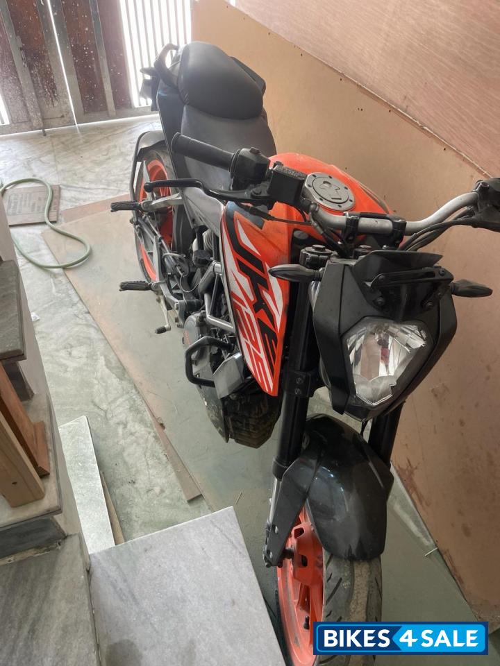 KTM Duke 125