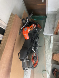 KTM Duke 125