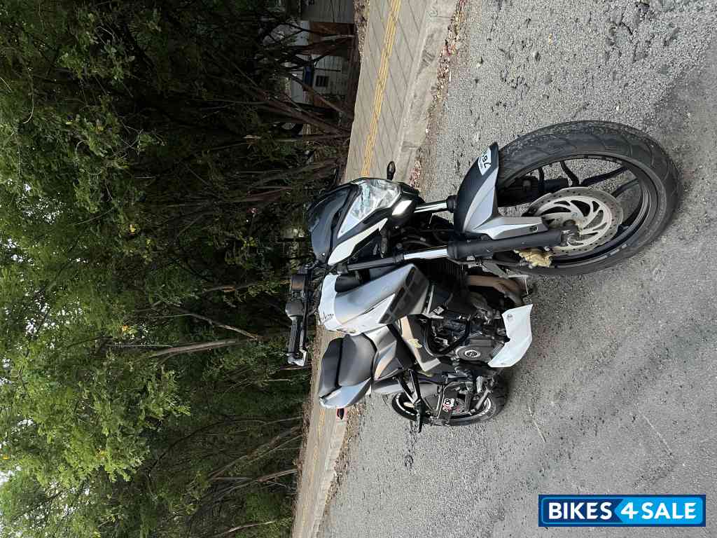 Bajaj Pulsar 200 NS