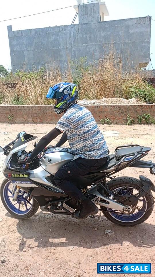 Grey Color Yamaha R15M