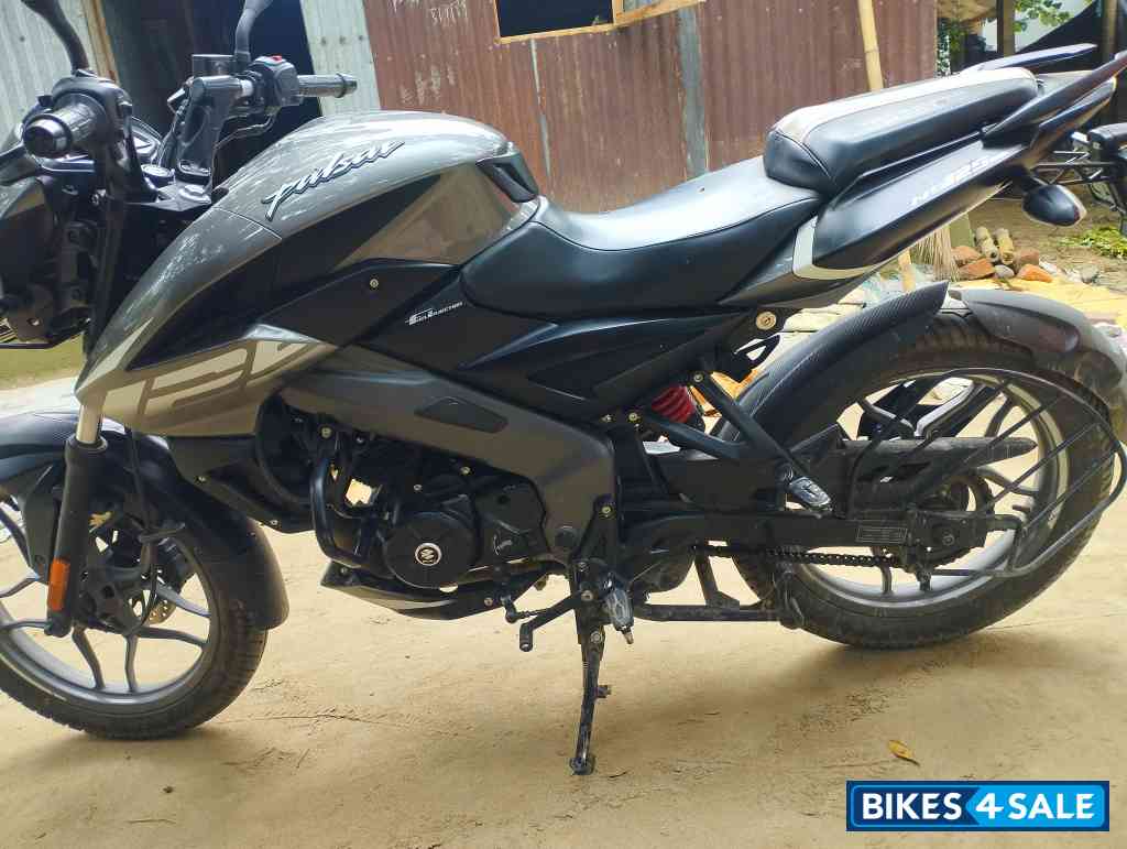 Bajaj Pulsar NS125 BS6