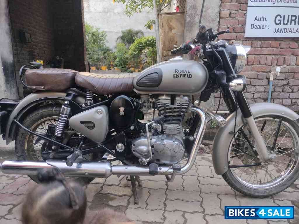 Royal Enfield Classic 350 Dual Channel BS6