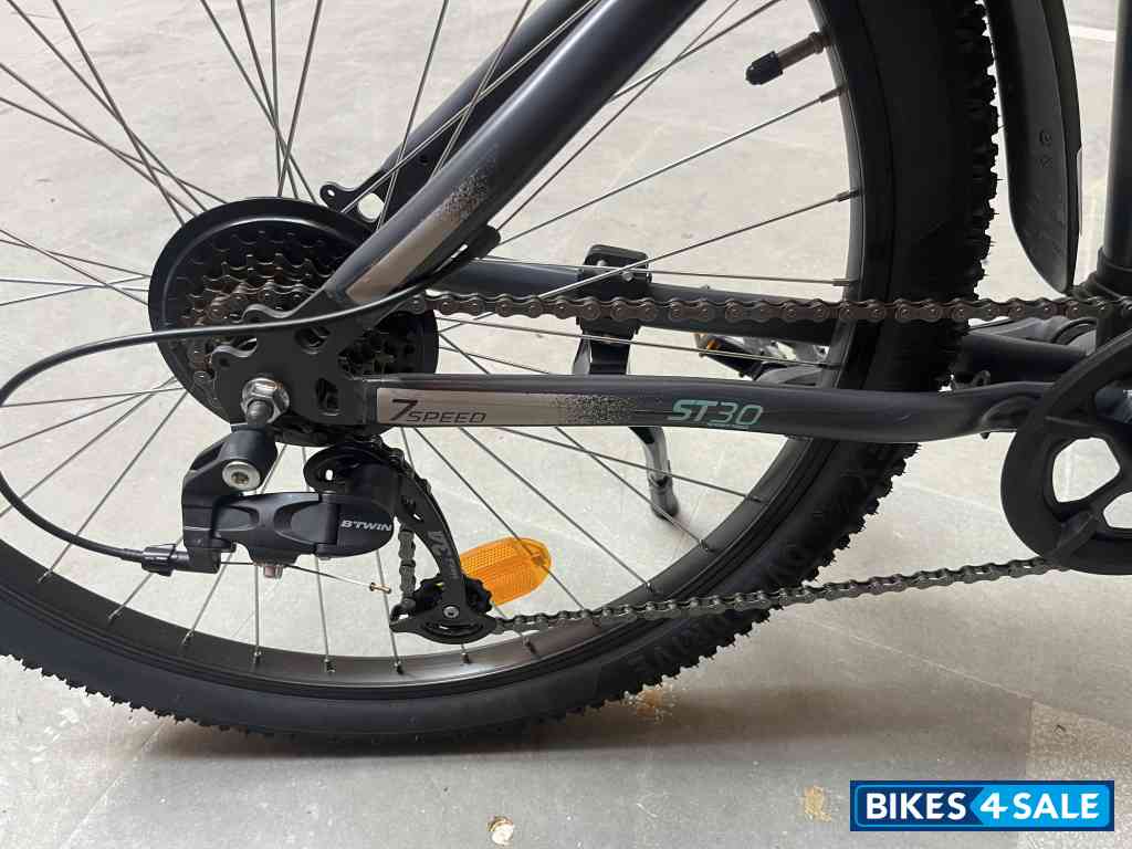 Dark Green Bicycle Decathlon