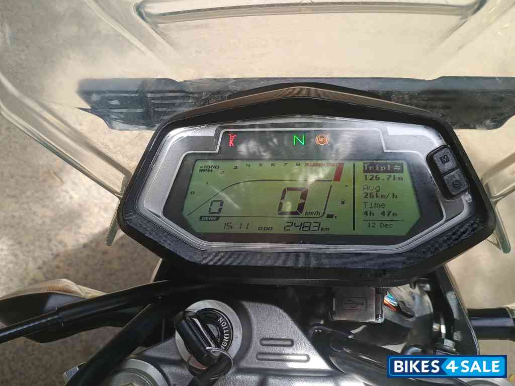 White Hero Xpulse 200 4V 2023 Edition