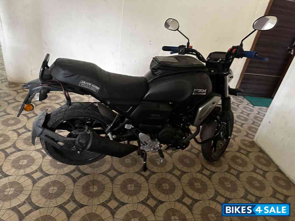 Black Yamaha FZ-X