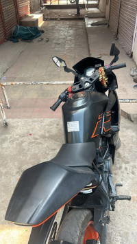 Gl Black KTM RC 200 2020