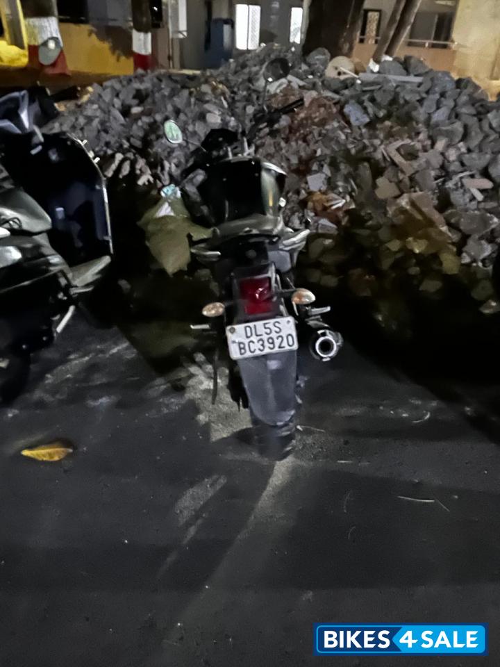 Black Yamaha FZ-S FI V2