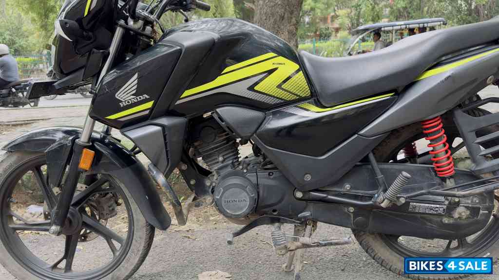 Balck Neon Honda SP 125 BSVI Balck Neon Honda SP 125 BSVI