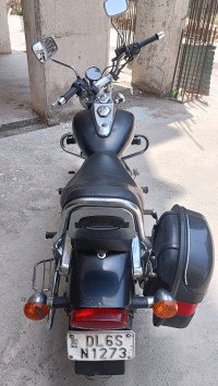 Bajaj Avenger 220 DTS-i