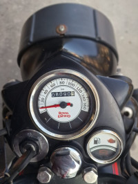 Royal Enfield Classic Stealth Black