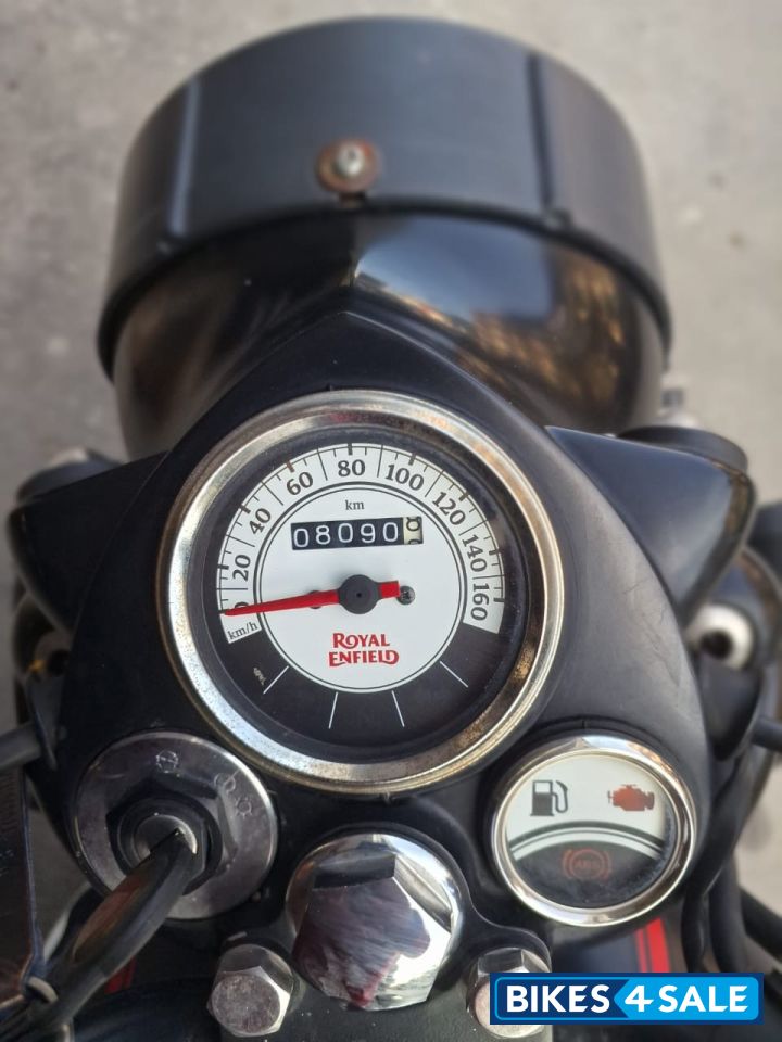 Royal Enfield Classic Stealth Black