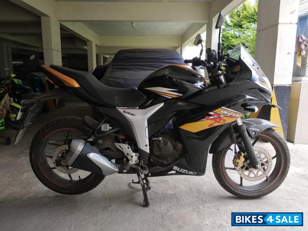 Suzuki Gixxer SF Fi