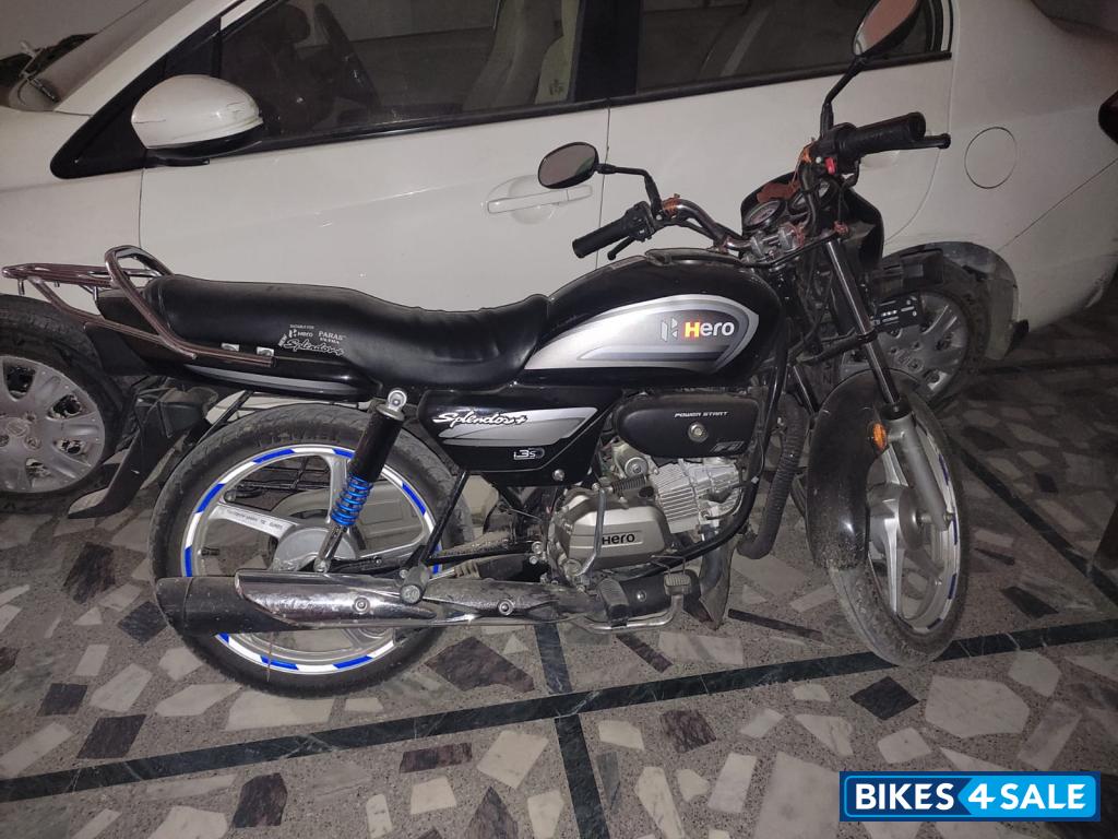 Black And Grey Hero Super Splendor BS6