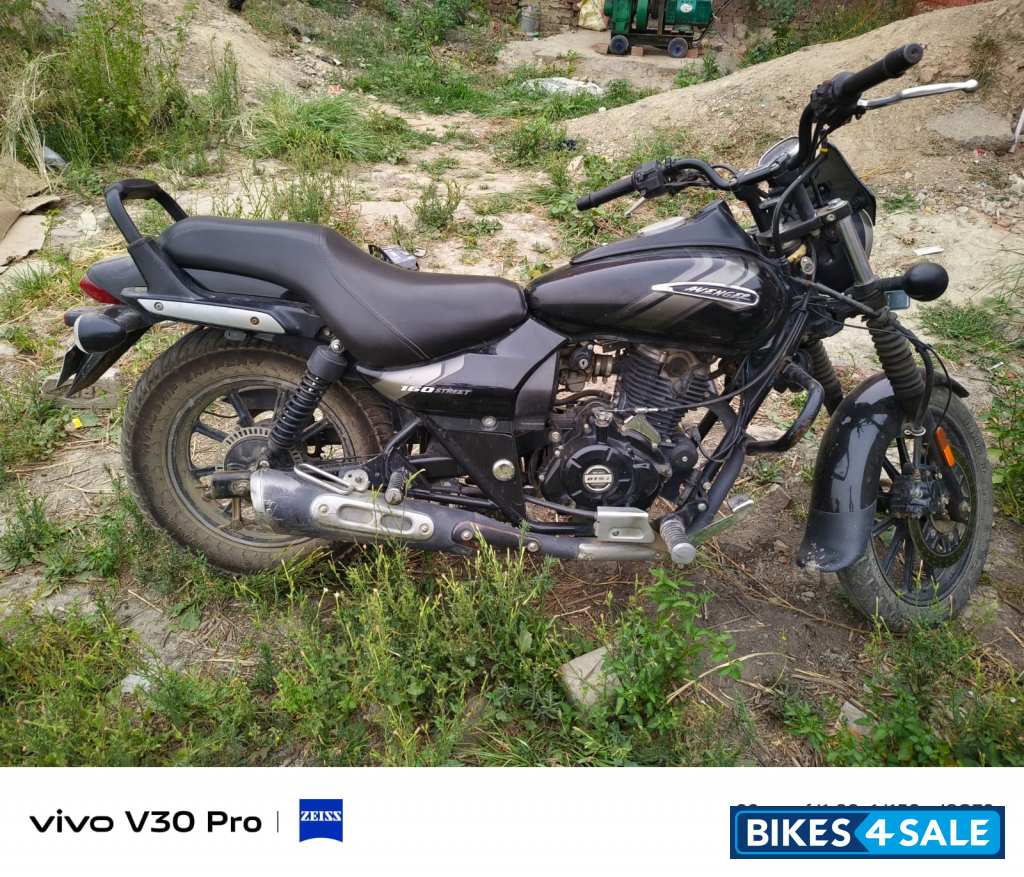 Bajaj Avenger Street 160 BS6