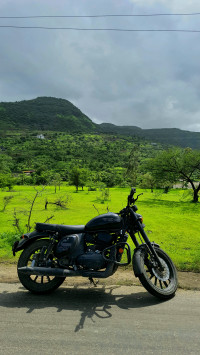 Jawa 42 Dual Channel ABS AllStar Black