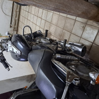 Bajaj Avenger 220 DTS-i