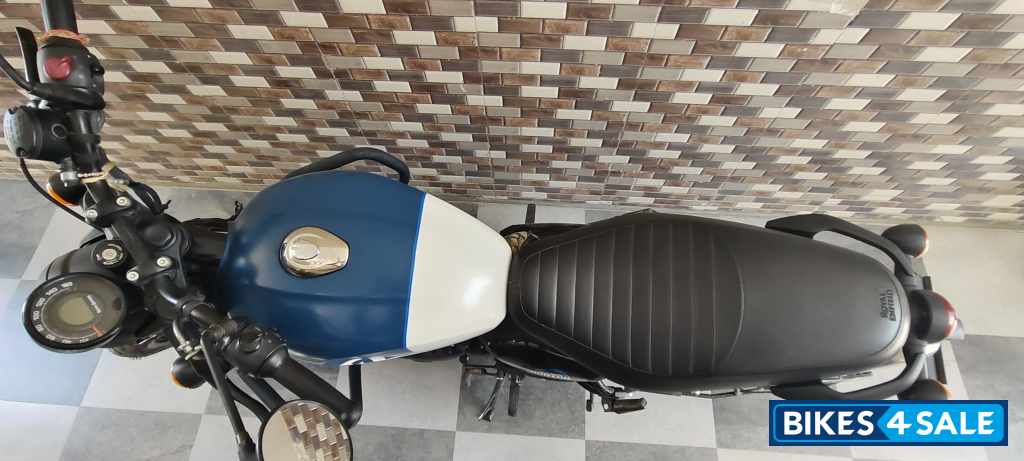 Royal Enfield Hunter 350 Metro