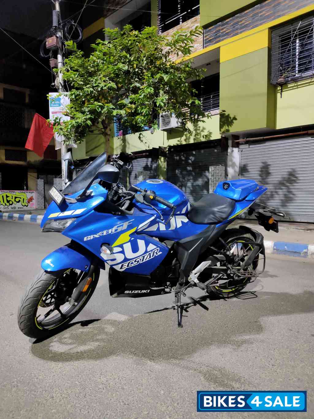Blue Suzuki Gixxer SF Moto GP