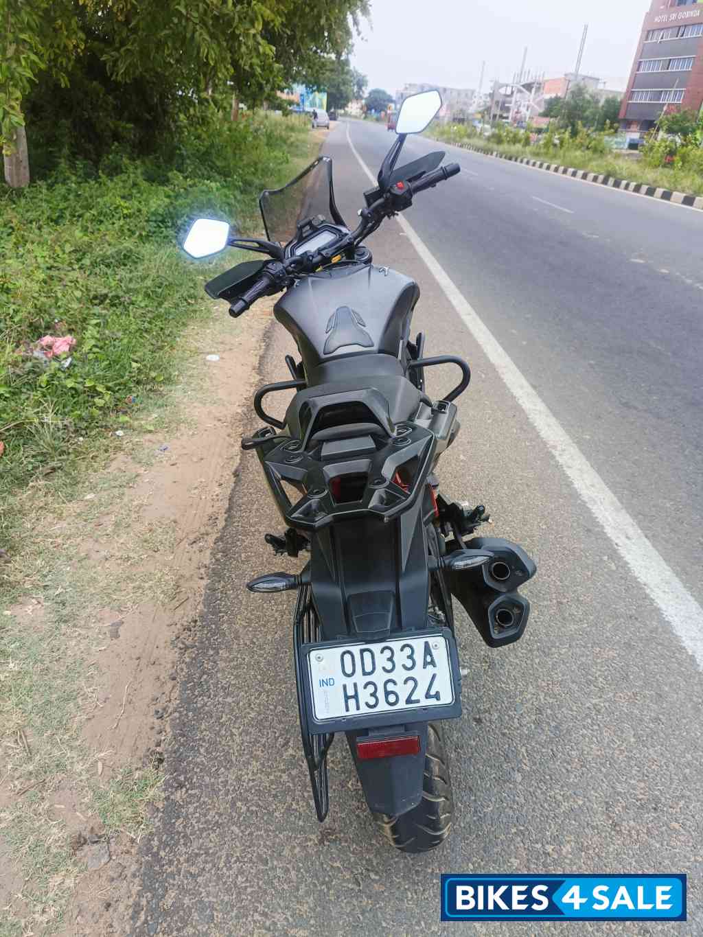 Bajaj Dominar 400 ABS BS6