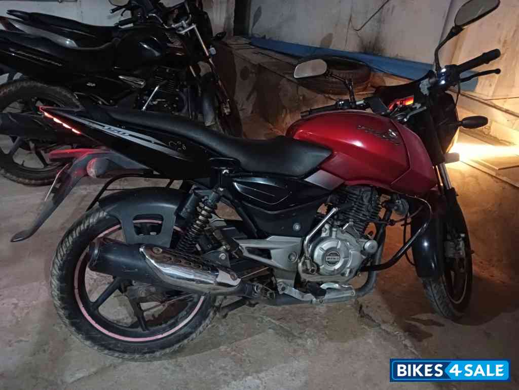Red Bajaj Pulsar 150 DTSi