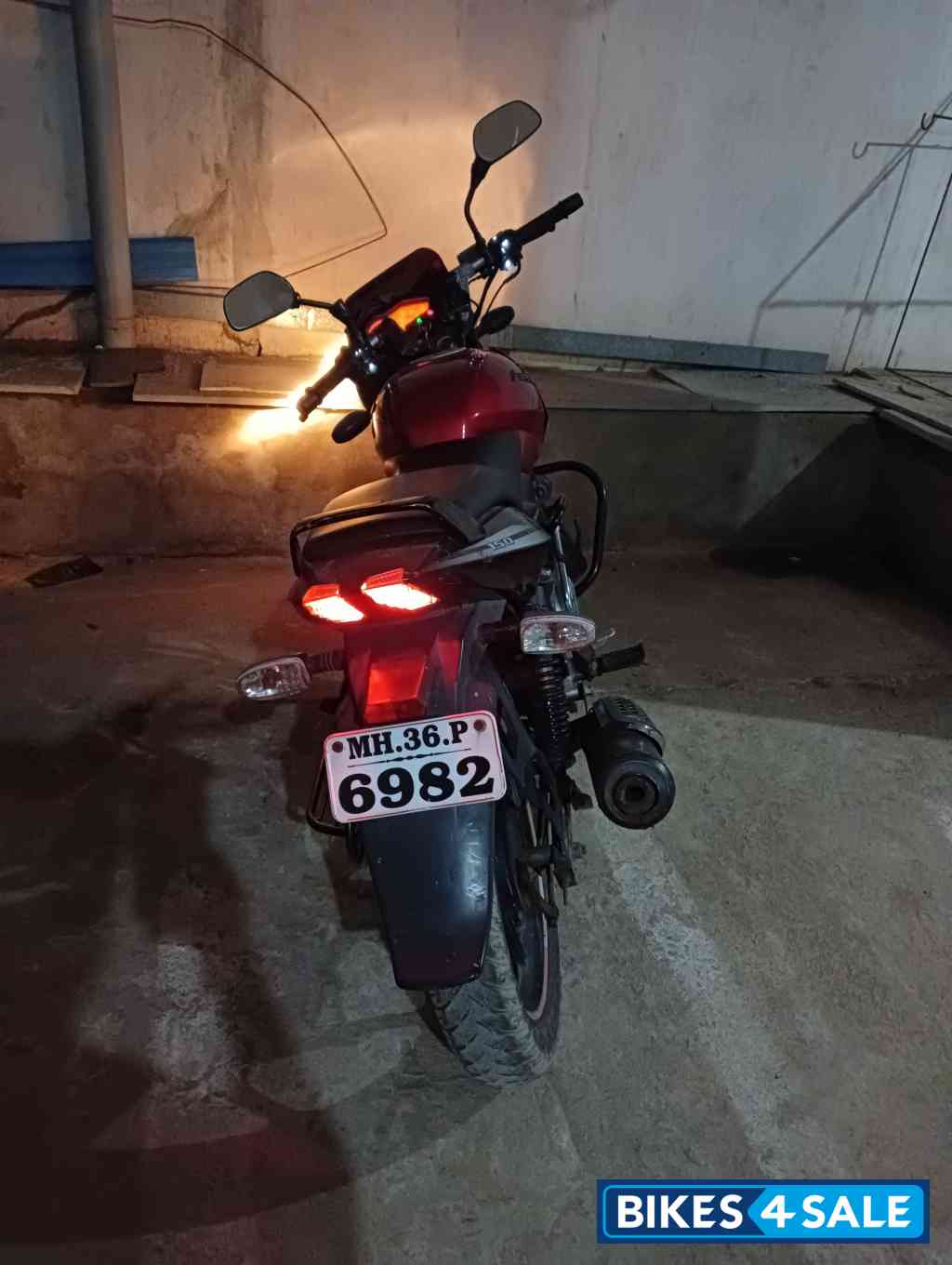 Red Bajaj Pulsar 150 DTSi