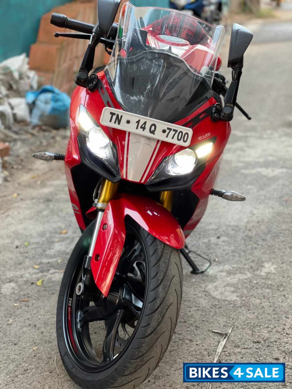 Red TVS Apache RR 310
