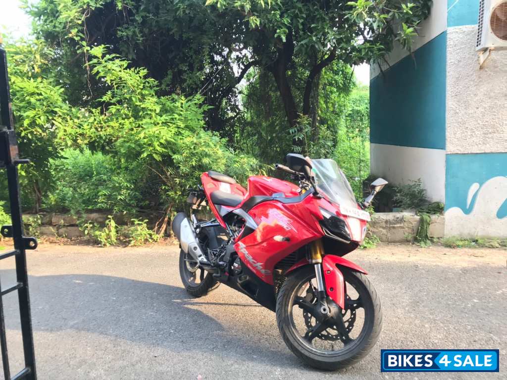 Red TVS Apache RR 310