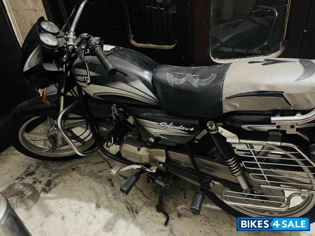 Black Hero Splendor Plus