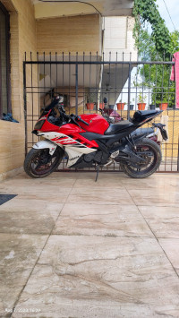 Yamaha YZF R15 V2