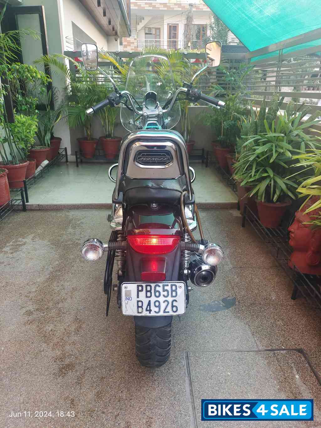 Bajaj Avenger Cruise 220