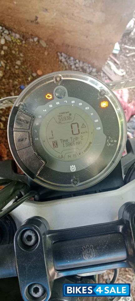 Dark Gray Matt Husqvarna Svartpilen 250 Dark Gray Matt Husqvarna Svartpilen 250