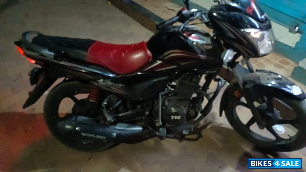 Black Red TVS Victor GLX