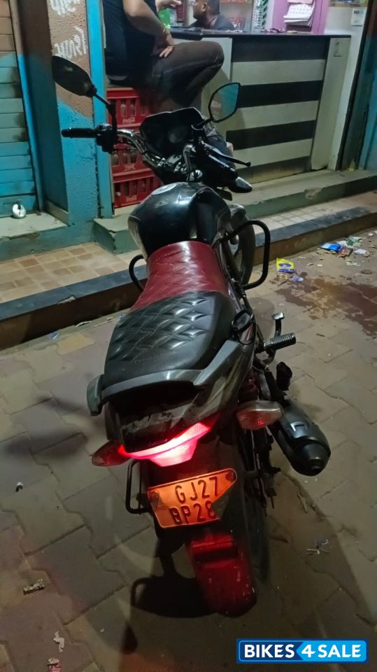 Black Red TVS Victor GLX