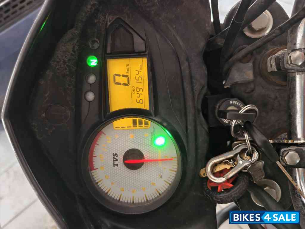 Black Red TVS Victor GLX