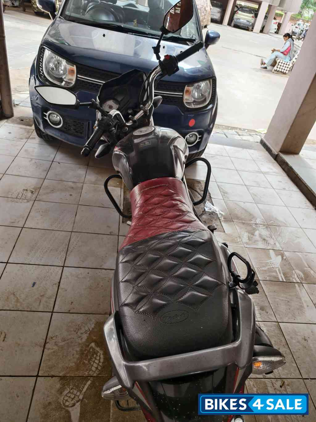 Black Red TVS Victor GLX