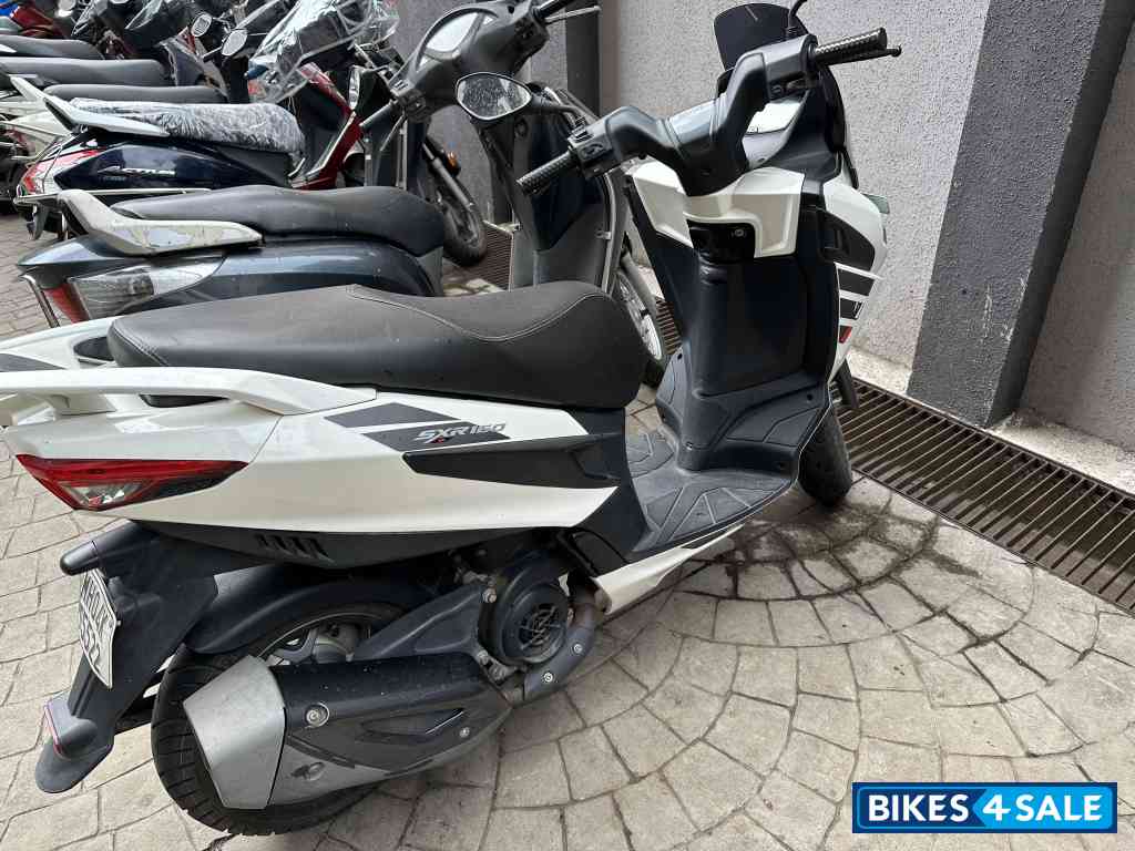 White Aprilia SXR 160