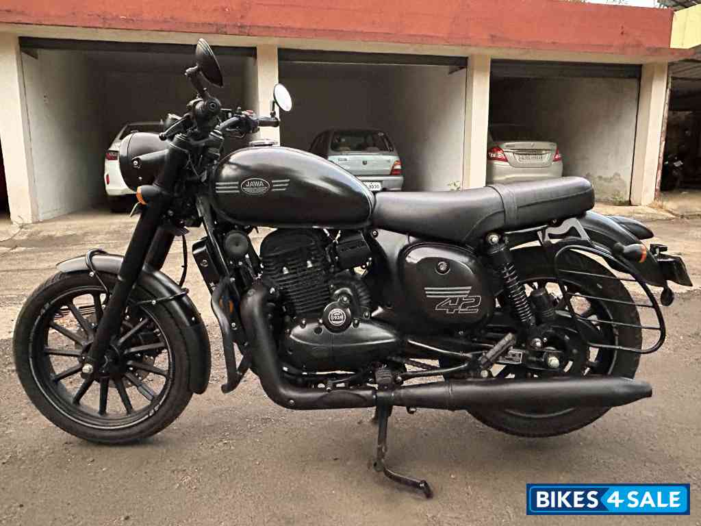 Matt Black Jawa 42 Dual Channel ABS AllStar Black