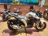 Yamaha FZ25