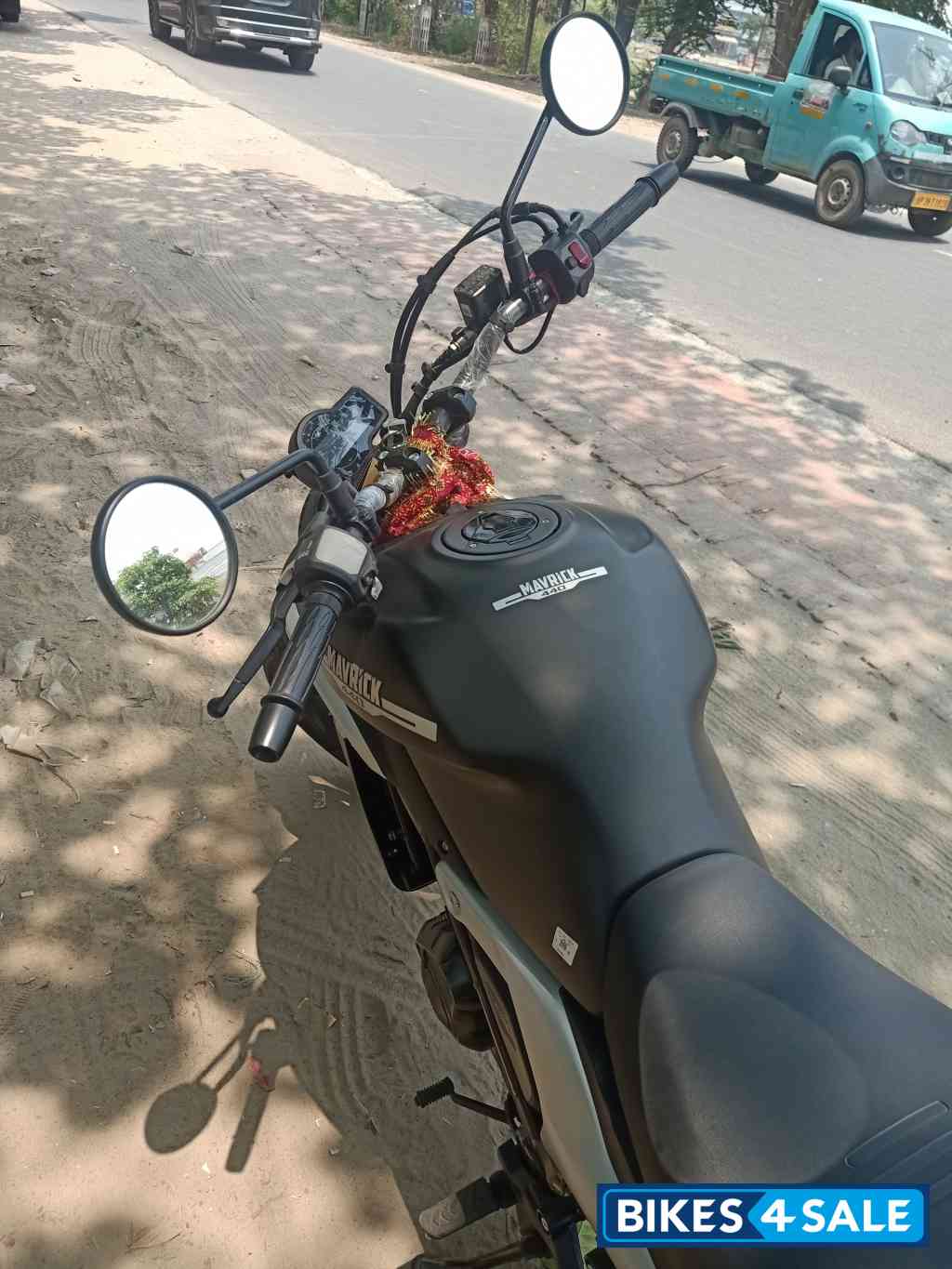 Matt Black Hero Mavrick 440