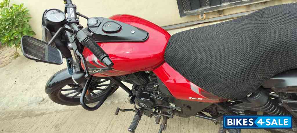 Bajaj Avenger Street 160