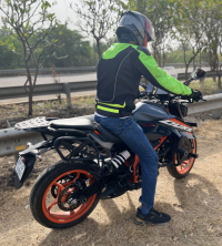 KTM Duke 390 2024