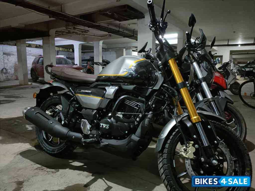 TVS Ronin TD TVS Ronin TD