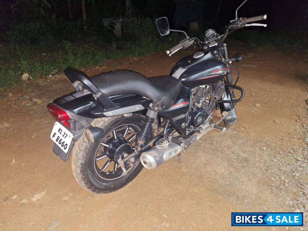 Bajaj Avenger Street 220