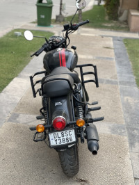 Royal Enfield Classic Stealth Black