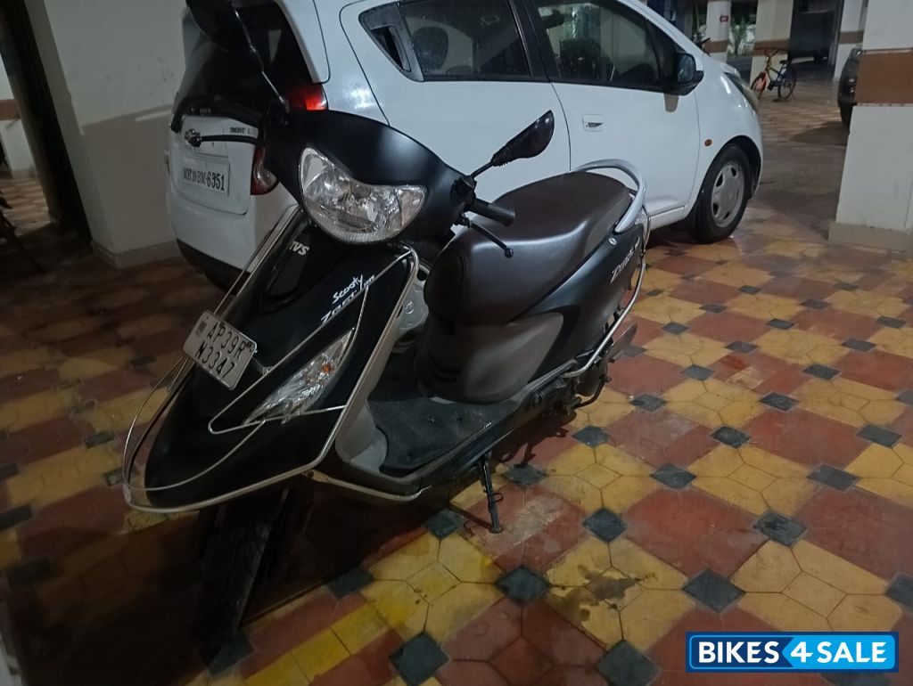 TVS Scooty Zest