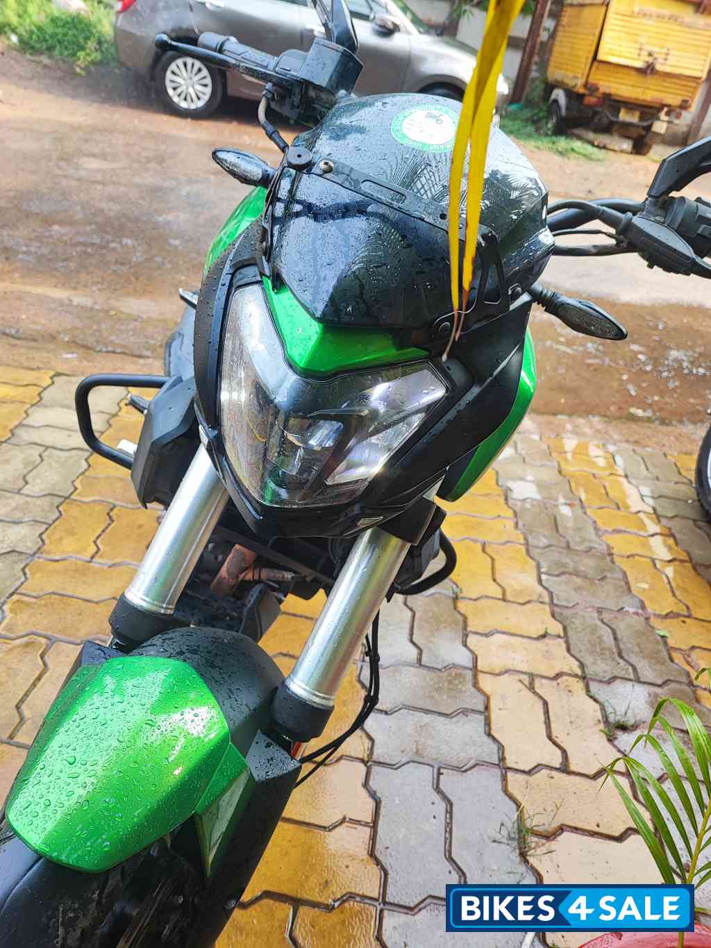 Bajaj Dominar 400 ABS BS6