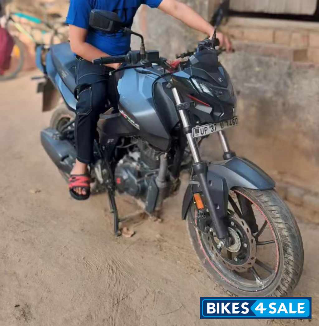 Black Hero Xtreme 160R