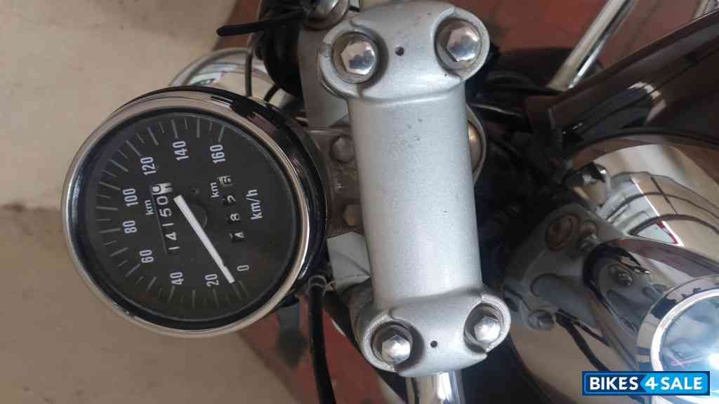 Bajaj Avenger 220 DTS-i