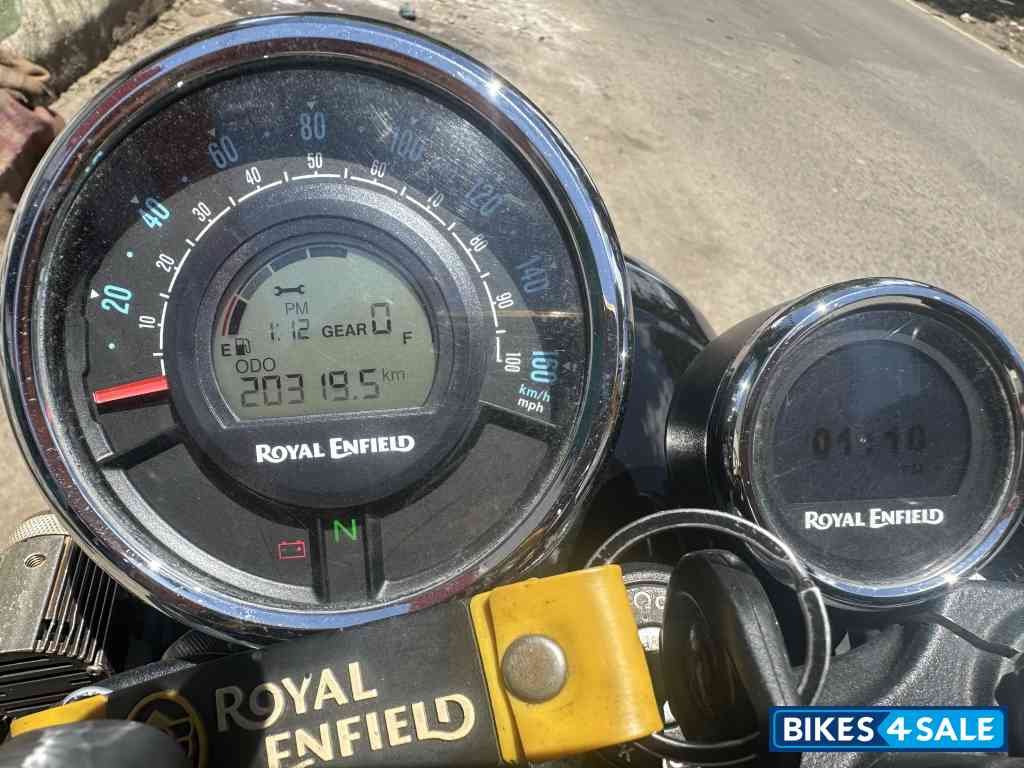 Yellow Royal Enfield Meteor 350 Fireball