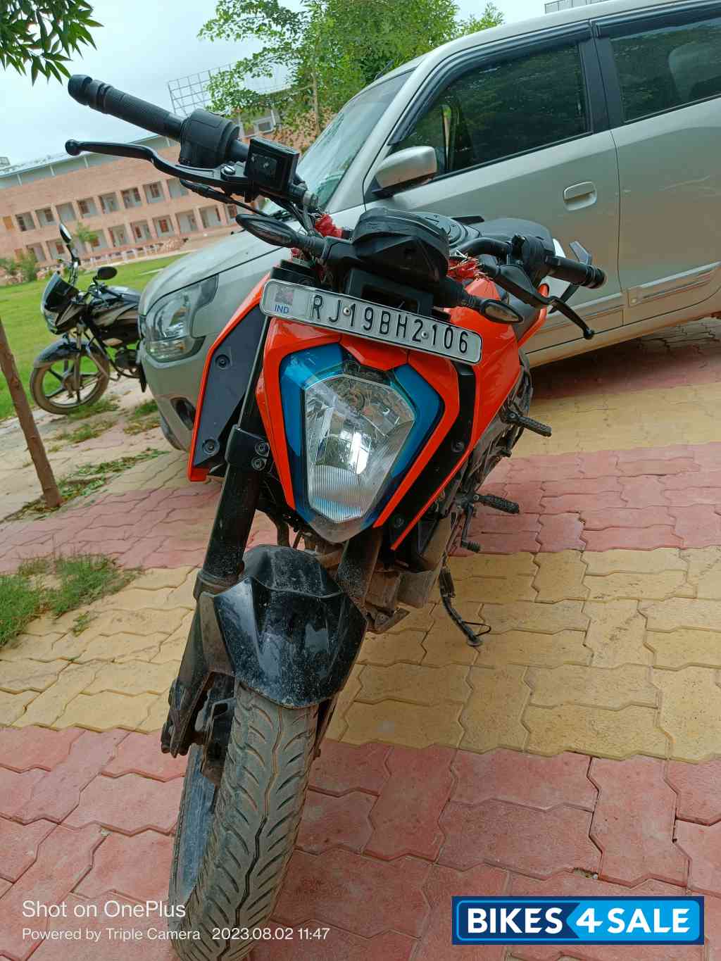 Electric Orange KTM Duke 250 Electric Orange KTM Duke 250